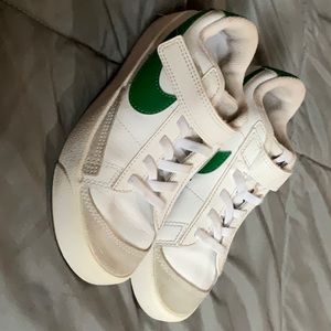Nike sneakers white with green Nike sign. Size 12c